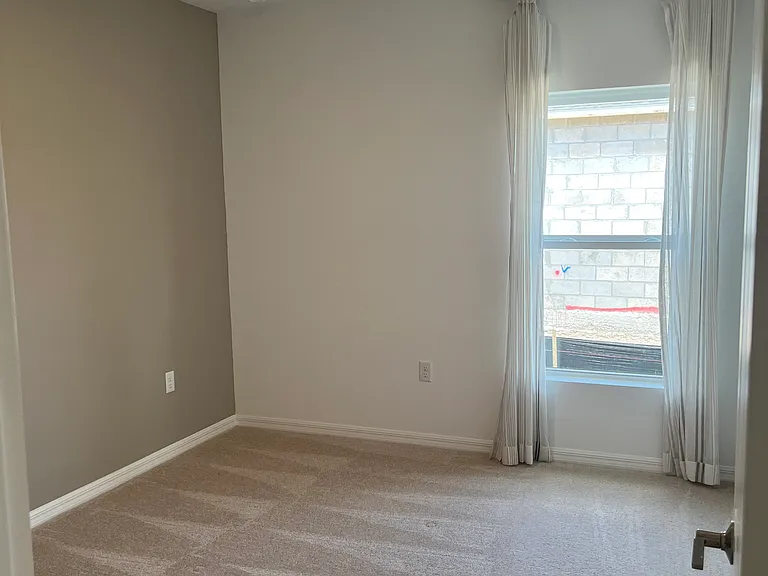 2571 Driftwood St — Photo 22
