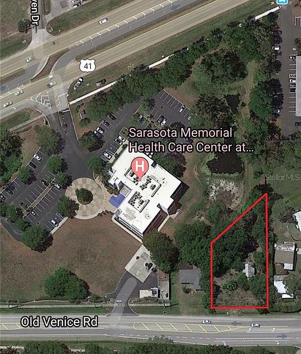 2nd image of 908 Old Venice Rd