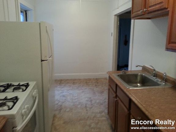 2nd image of 1615 Commonwealth Ave #1RR
