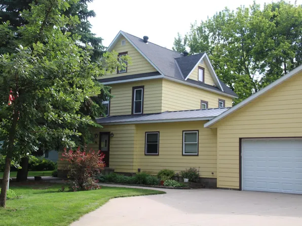 120 3rd St W, Hector, MN 55342