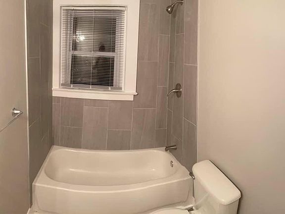 2nd image of 2721 Belleview Ave #A