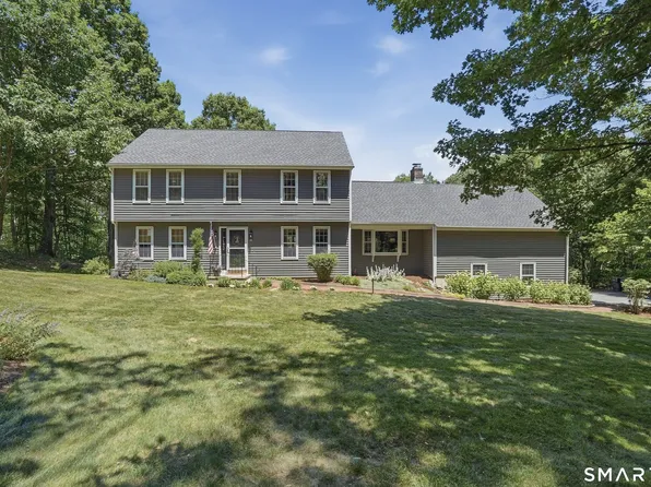 26 Renee Court, Cheshire, CT 06410