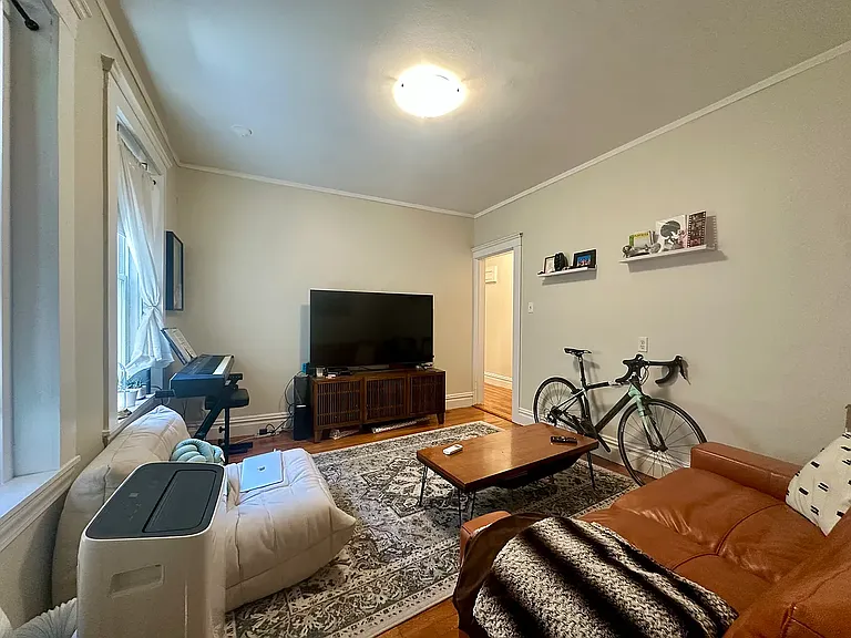 57 Strathmore Rd #2 — Photo 1