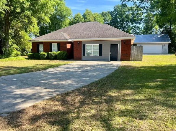 62 Granite Ct, Dothan, AL 36303