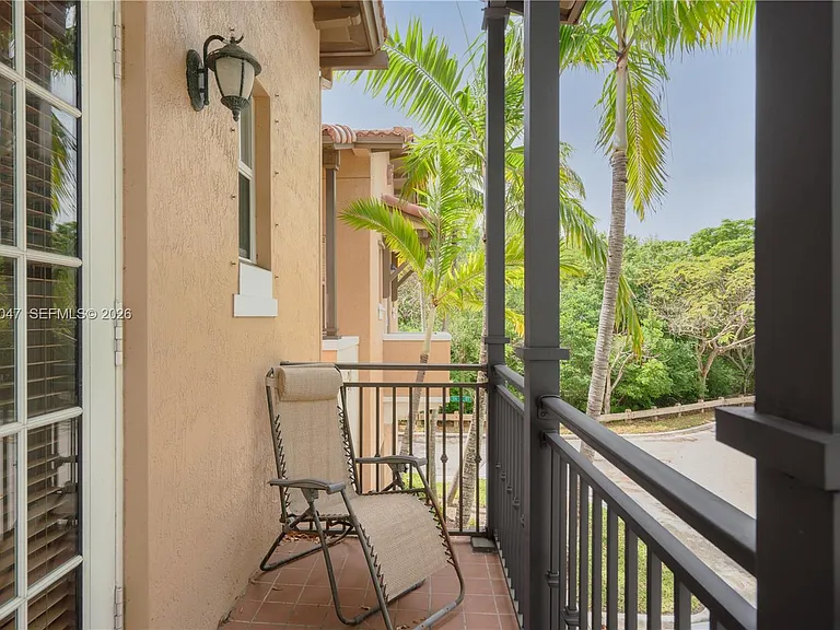 623 SW 146th Ter — Photo 13