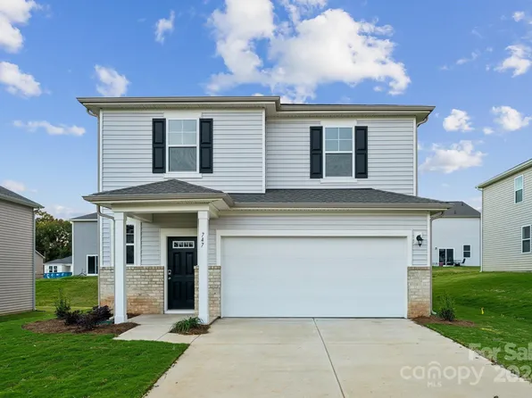 747 Olde England Dr, Lincolnton, NC 28092