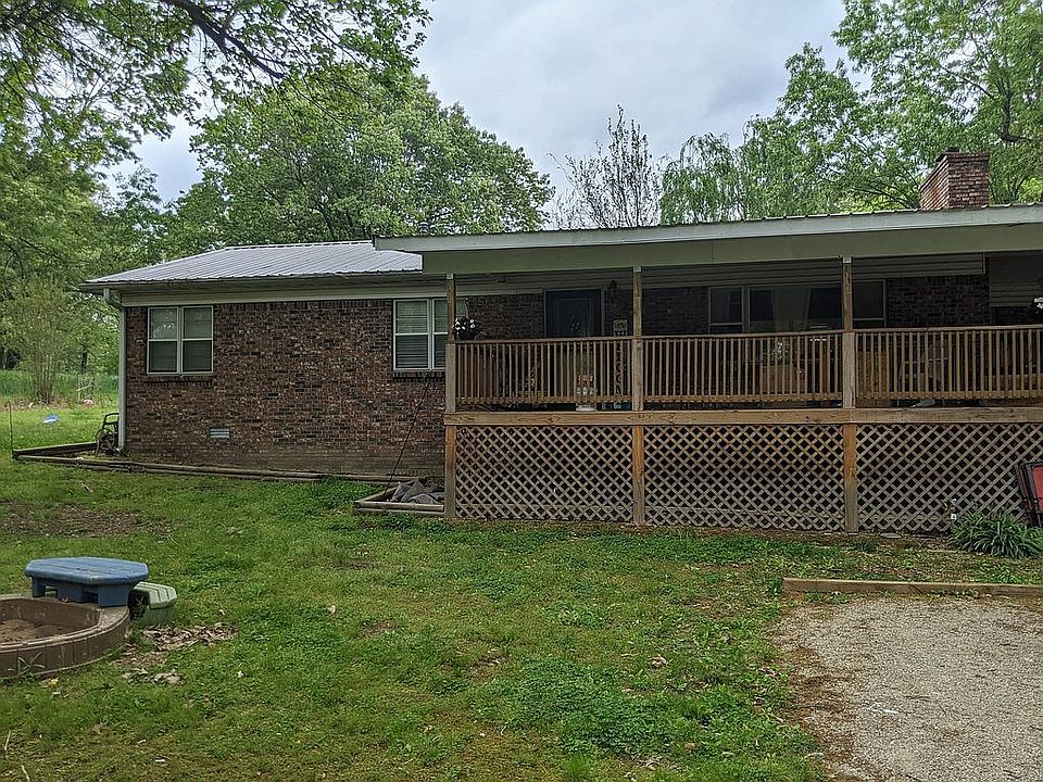 1st image of 305 Arnhart St