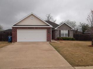 2306 SW Huntwick Ave, Bentonville, AR 72712