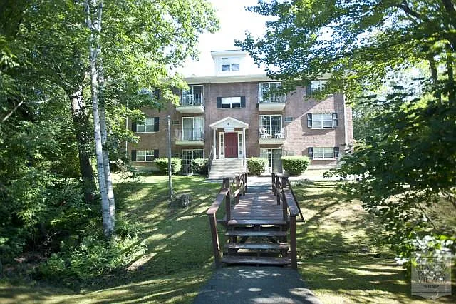 Meadowbrook Village — Photo 13