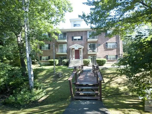 Meadowbrook Village, 4 Highland Ave, West Lebanon, NH 03784