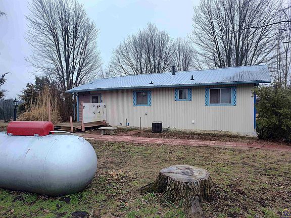 2nd image of 14790 U Rd