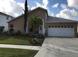 9770 Glacier Dr, Miramar, FL 33025
