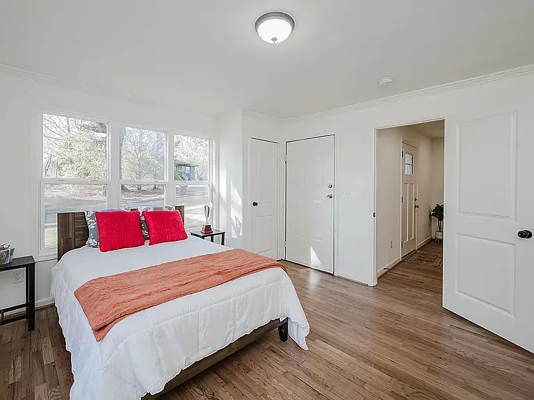 7321 Naples Ave — Photo 16