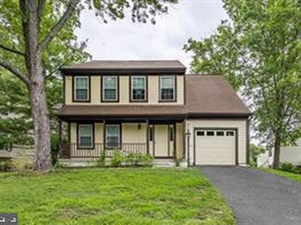 12508 Quarterhorse Ln, Woodbridge, VA 22192