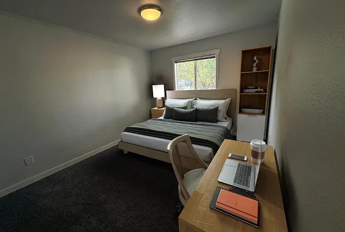 La Madera Apartments — Photo 3