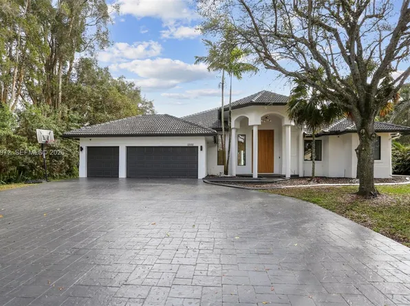 12100 NW 21st Ct, Plantation, FL 33323
