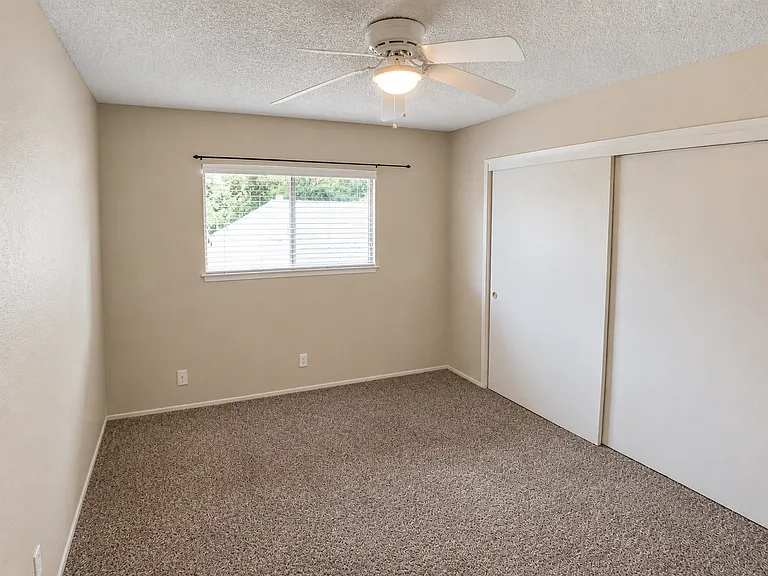 346 Hickory St #4 — Photo 10