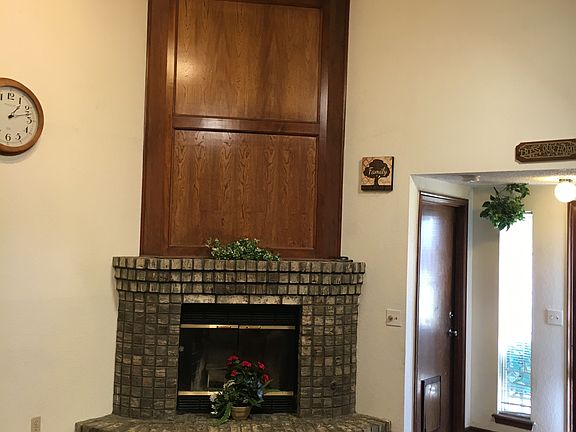 4th image of 15129 Vicki Dr