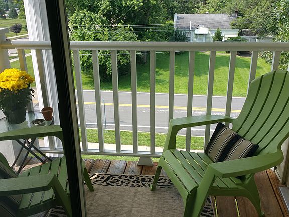 2nd image of 3108 Edwards Pl APT 302