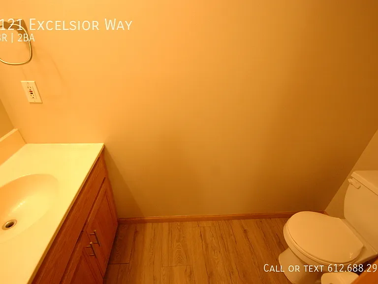 7121 Excelsior Way — Photo 10