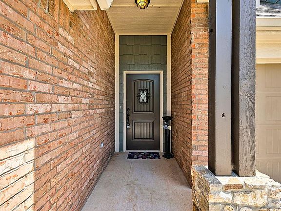 4th image of 5708 Saint James Pl
