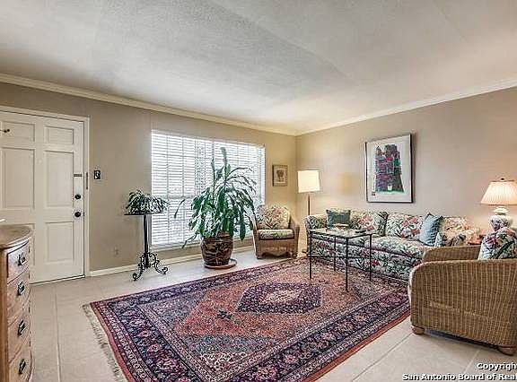 2nd image of 8401 N New Braunfels Ave APT 303A