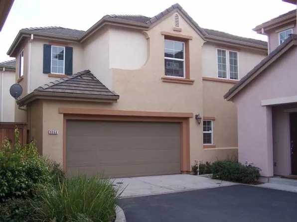 9068 Cortina Cir, Roseville, CA 95678