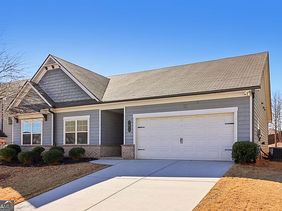 3rd image of 7671 Silk Tree Point