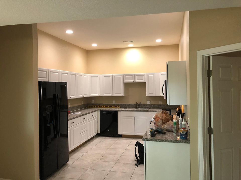 2nd image of 2411 Bott Ave