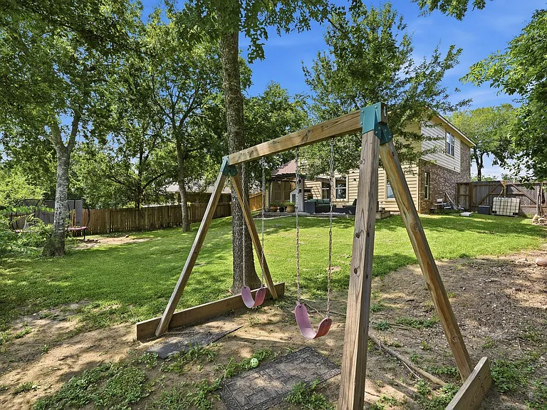 13217 Lazy Ln — Photo 46