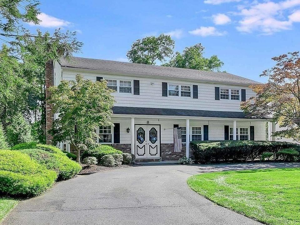 1st image of 8 Bralo Court