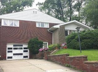 2713 Skyline Dr, West Mifflin, PA 15122