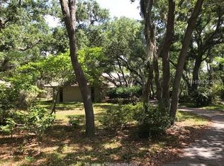 20 Doubloon Dr, Hilton Head Island, SC 29928