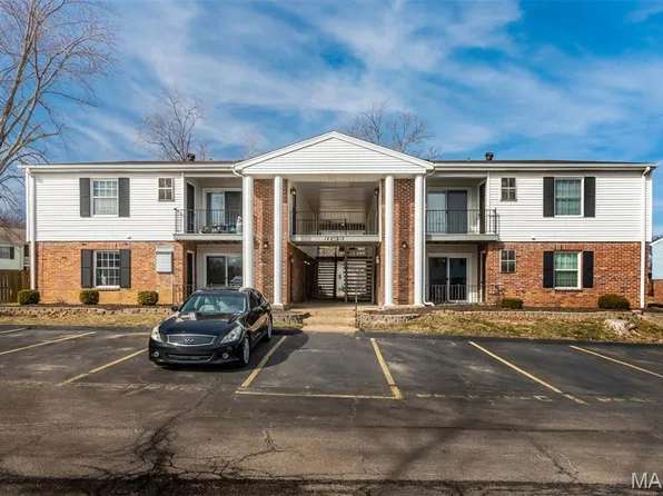 1419 Durango Ln APT 2, Fenton, MO 63026