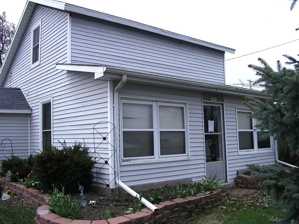 604 E Steel St, Saint Johns, MI 48879