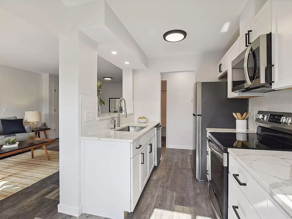 1st image of 9840 Nicollet Ave S APT 1