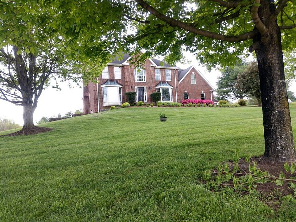1st image of 37879 Deerbrook Ln