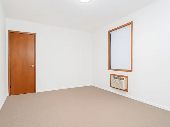 1461 East 3rd Street image 12 of 36