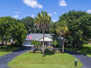 2665 Country Club Dr, Vero Beach, FL 32960