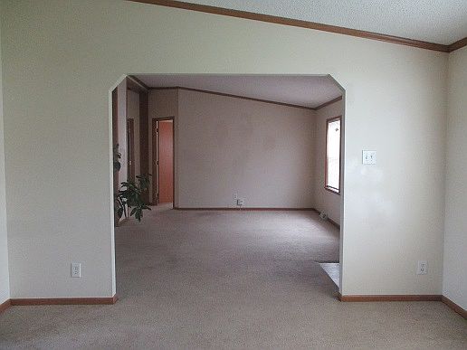 5th image of 29904 Boileau Dr