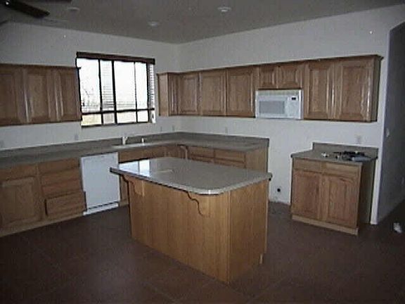 5th image of 3810 N 195 Drive