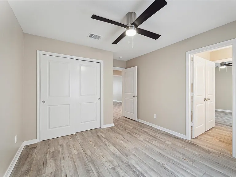 4834 Pine Ave #A — Photo 12