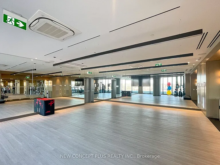 585 Bloor St E #1718 — Photo 34