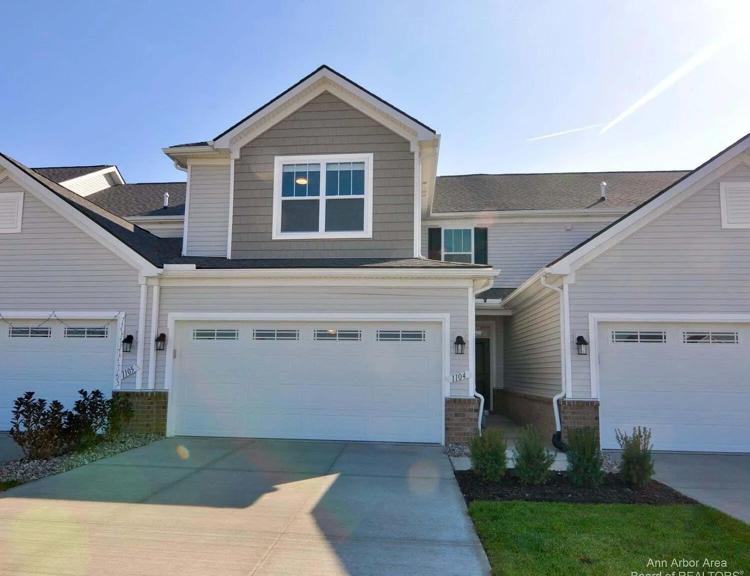 3 bed, 2.5 bath, 1910 sqft, $2,750 — Photo 1