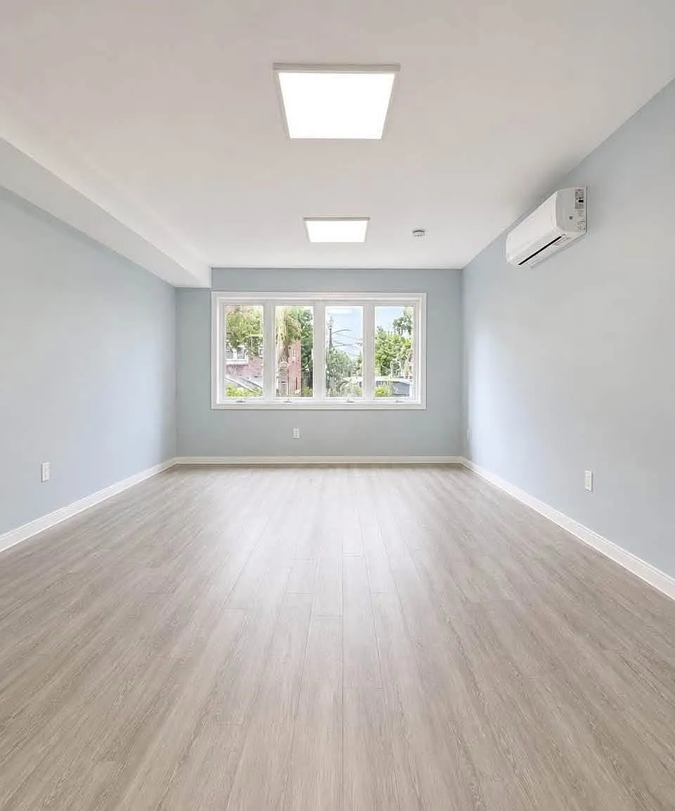3 bed, 1200 sqft, $2,700 — Photo 1