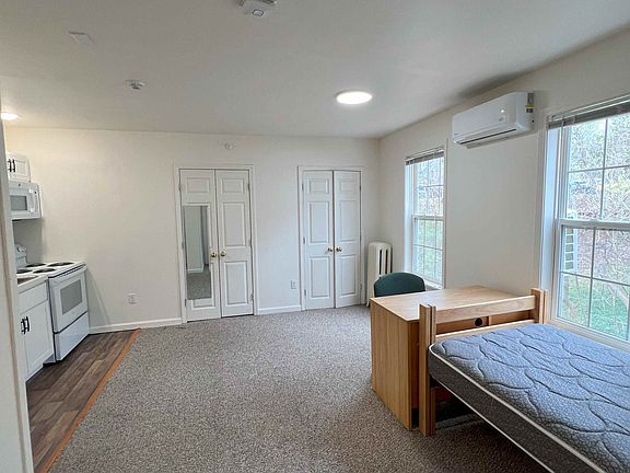 4th image of 509 Wyckoff Rd #13