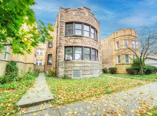 6738 N Rockwell St, Chicago, IL 60645