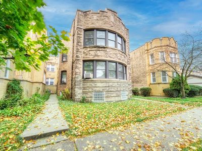 6738 N Rockwell St, Chicago, IL, 60645