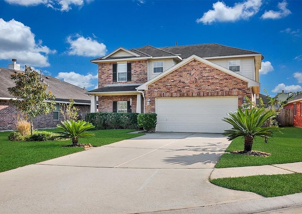 1st image of 8735 Cedar Walk Dr