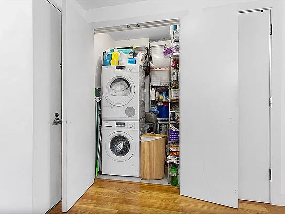 5th image of 222 E 111th St APT 6C
